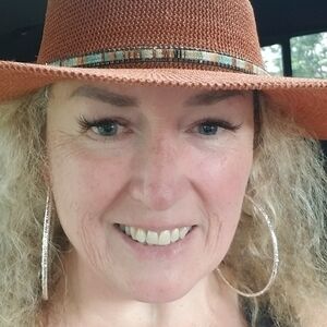 Meet your Posher, Heidi